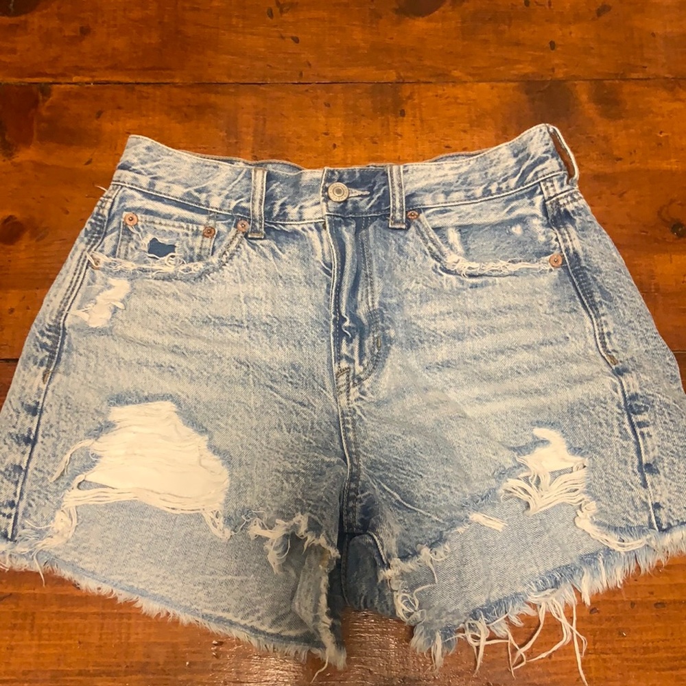 American Eagle Super Hi-Rise Festival Shorts